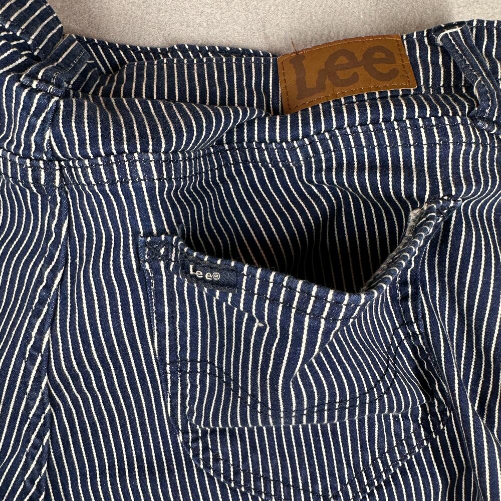 Lee Shorts Womens 14 Blue White Striped Regular Fit Mid Rise Summer Casual - Picture 11 of 16